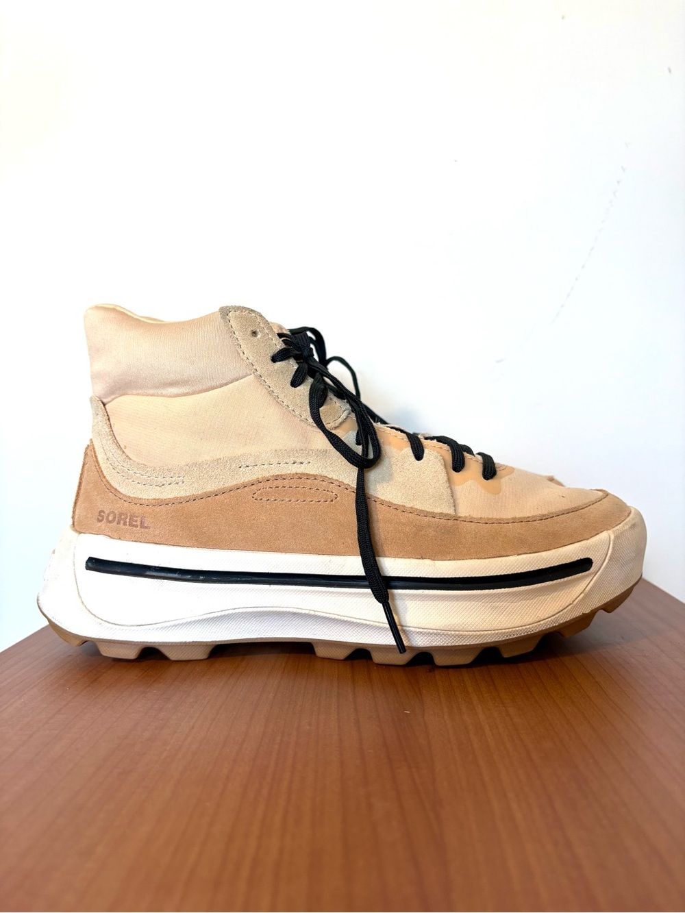 Sorel Women's ONA 503 Mid Sneakers in Natural Beige and Tan size 7.5 Gorpcore